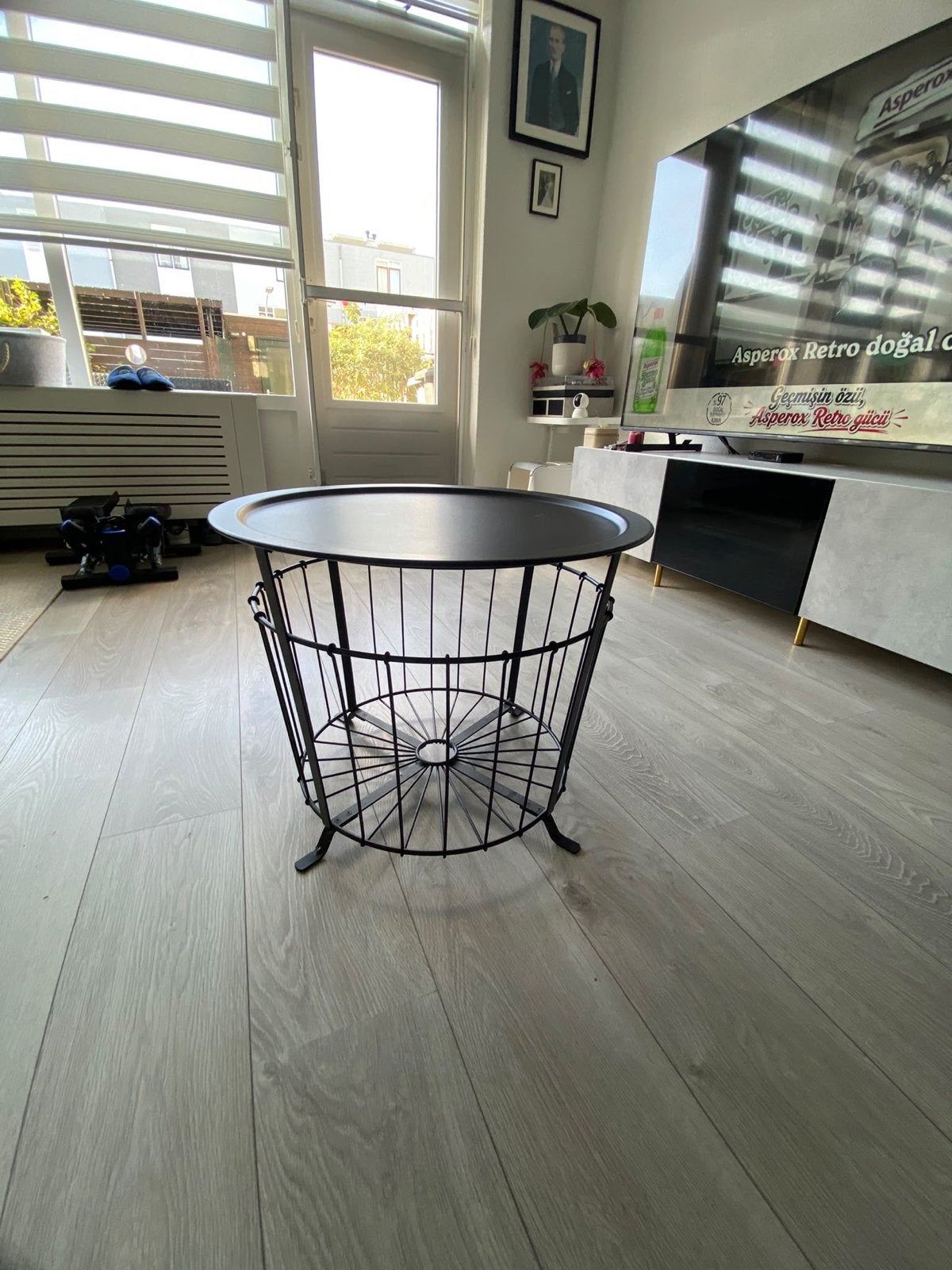 IKEA GUALÖV Salontafel / Opbergtafel Zwart Metaal, 50 – 75, Gebruikt, 50 tot 100 cm, Rond