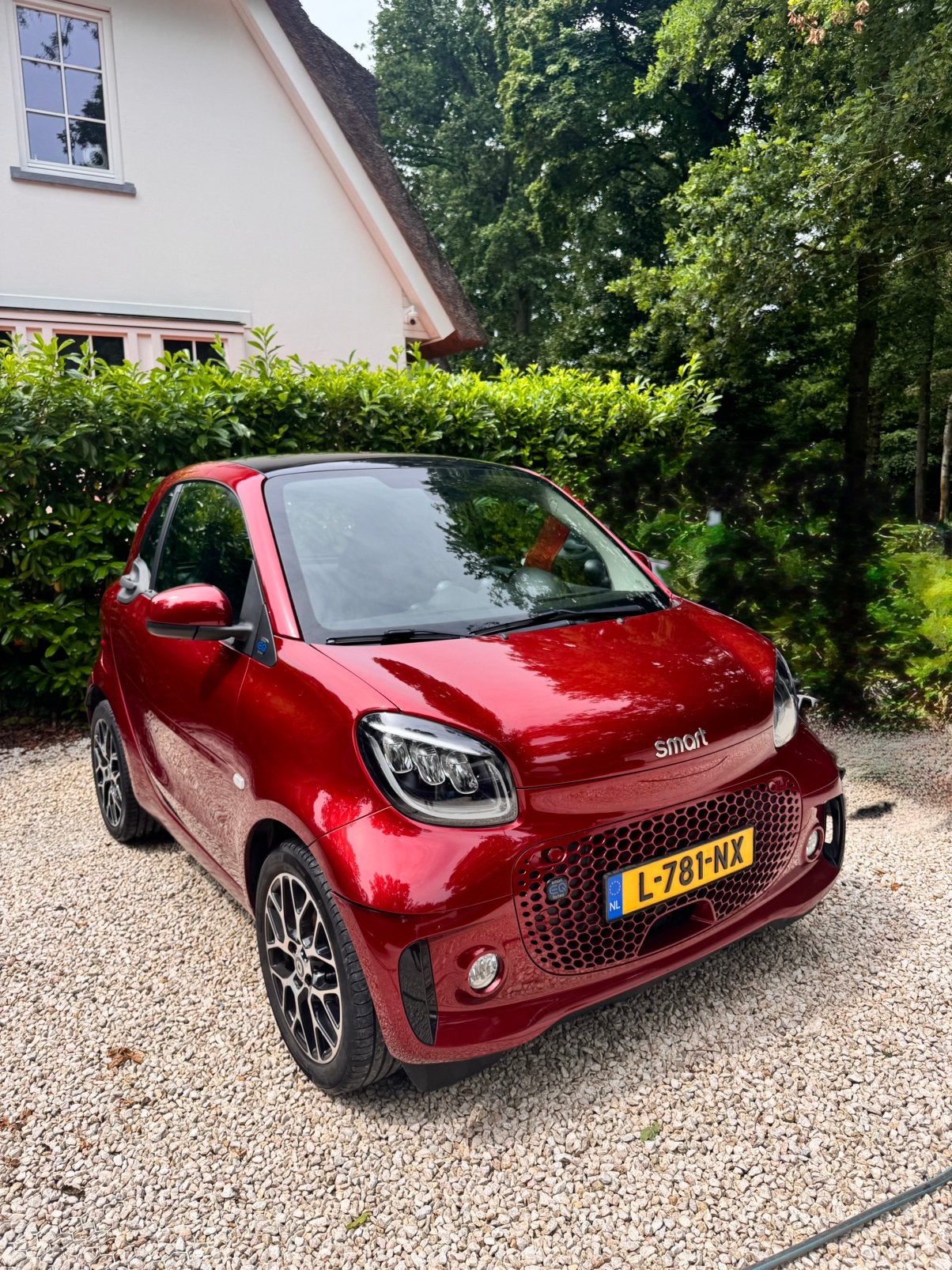 Smart ForTwo Electric Drive 82pk Aut. 2021 Rood, Auto's, Smart, Automaat, 37 €/maand, Zwart, Origineel Nederlands