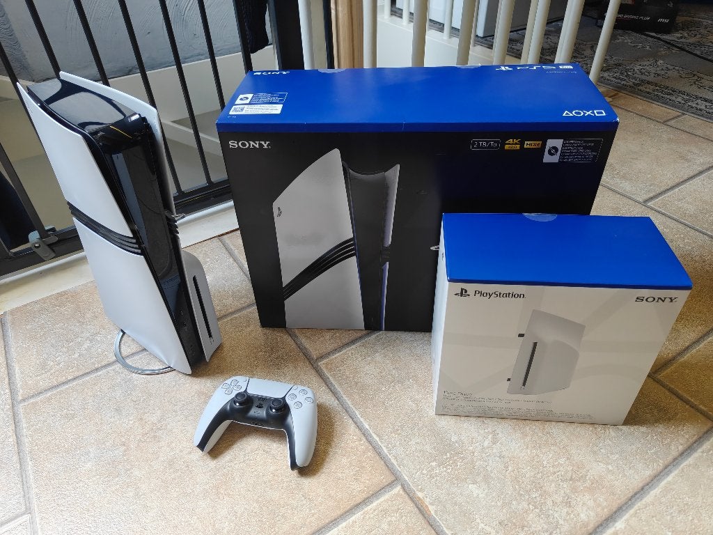 PlayStation 5 Pro (2TB) + Disc Drive + Stand | Nieuwstaat!, Ophalen, Zo goed als nieuw, Playstation 5