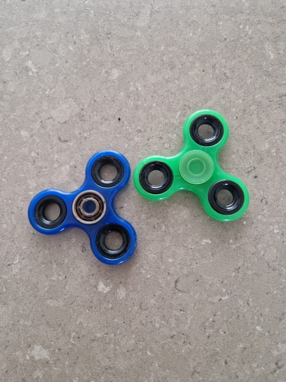 Fidget Spinners - Blauw en Groen, Ophalen of Verzenden, Zo goed als nieuw, Jongen of Meisje
