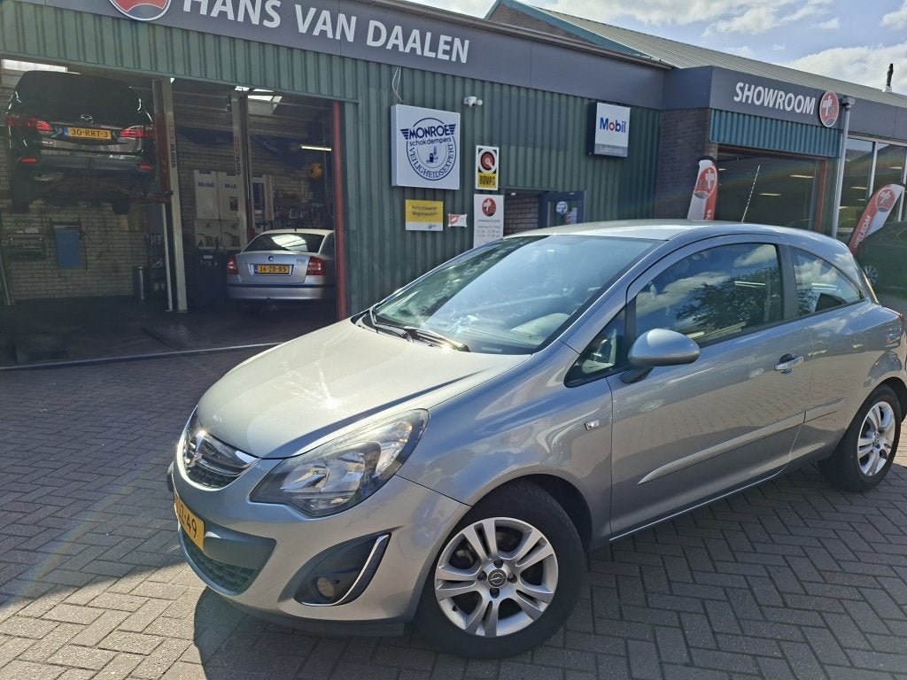 Opel Corsa 1.4-16V Berlin (bj 2014), Auto's, Opel, Voorwielaandrijving, Euro 5, 101 pk, 1398 cc