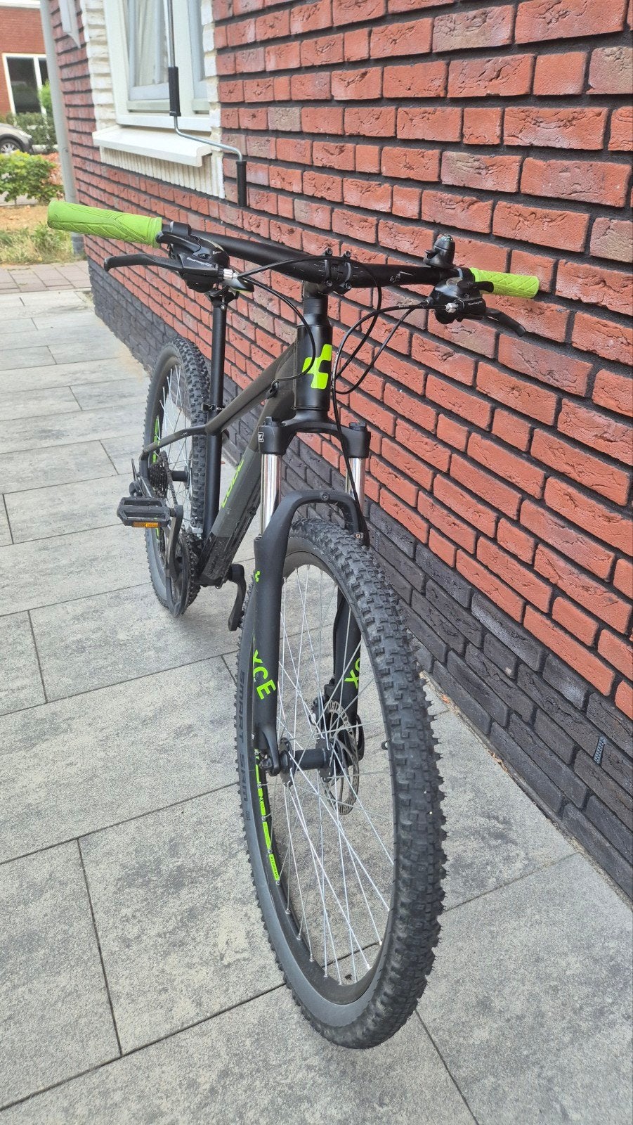 Foto 6 van CUBE Aim 27,5 inch mountainbike – zeer weinig gebruikt