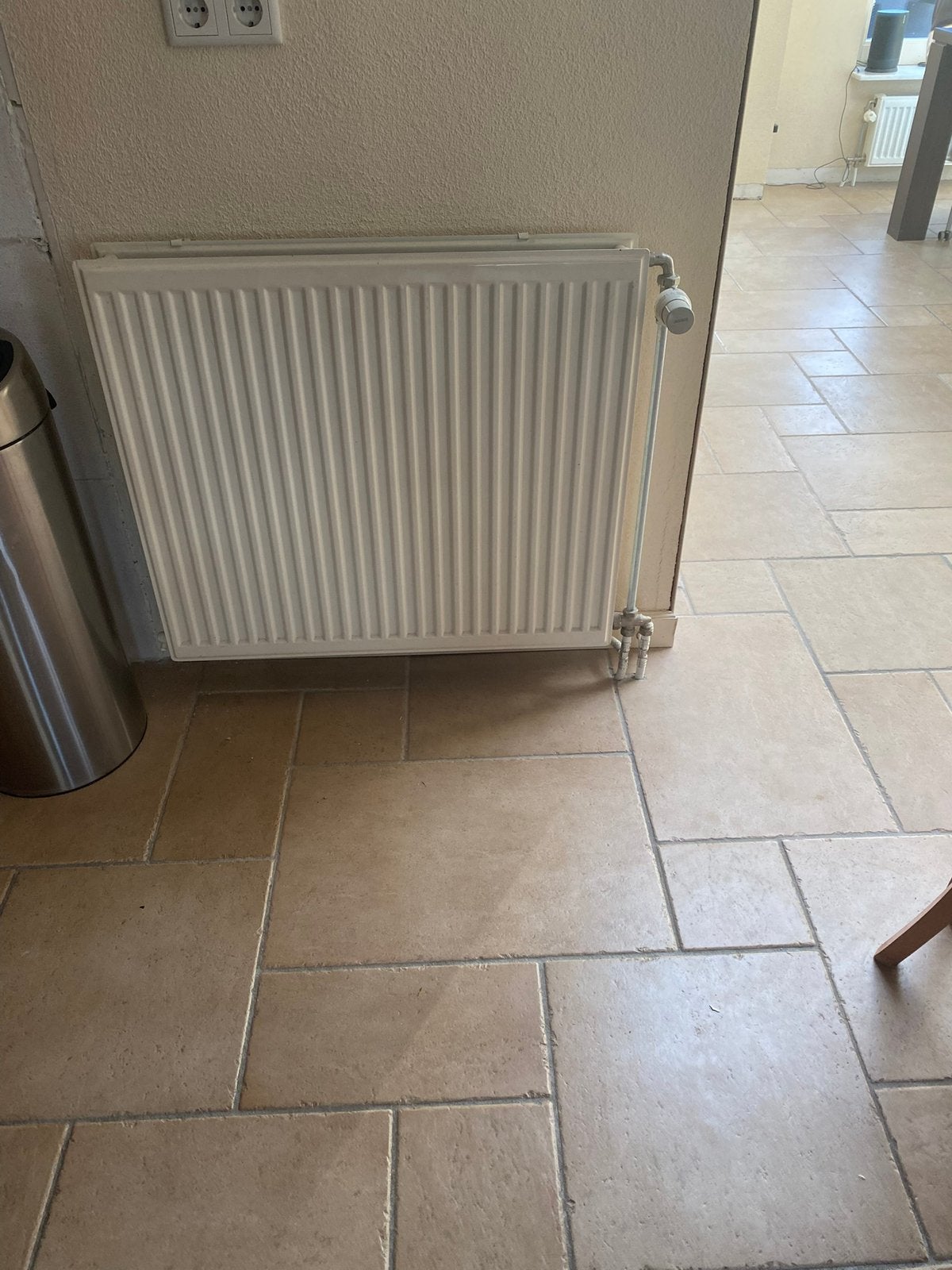 Radiator met thermostaatkraan, Ophalen, Zo goed als nieuw, Radiator, 30 tot 80 cm