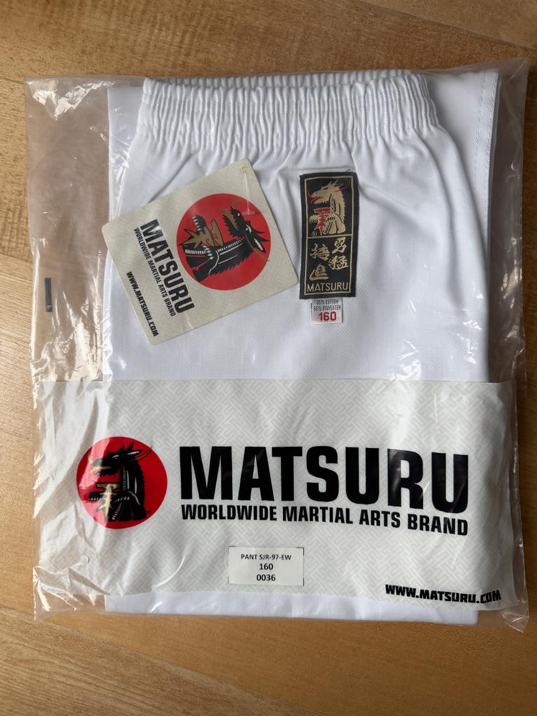 Nieuwe Matsuru Vechtsportbroek - Maat 160, Sport en Fitness, Overige, Nieuw, Vechtsportkleding, Maat M