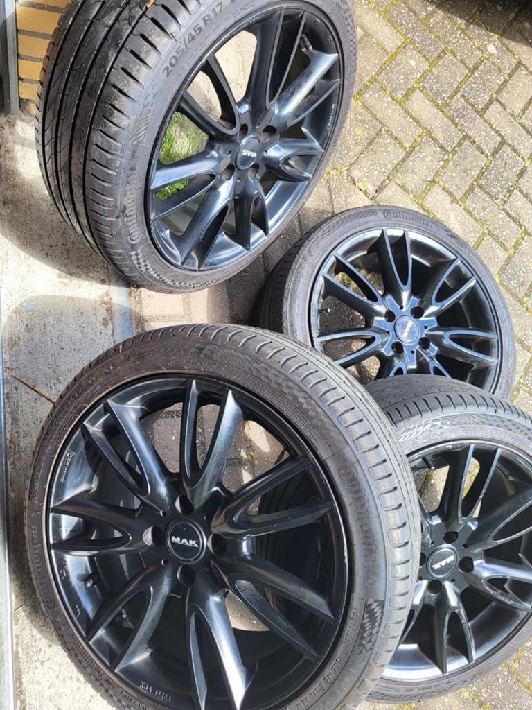Dive Toyota Yaris Rav4 Suzuki  Hyundai i20 banden velg 17/20, Auto-onderdelen, Banden en Velgen, 14 inch, Gebruikt, Jaf_zoet@hotmail.com