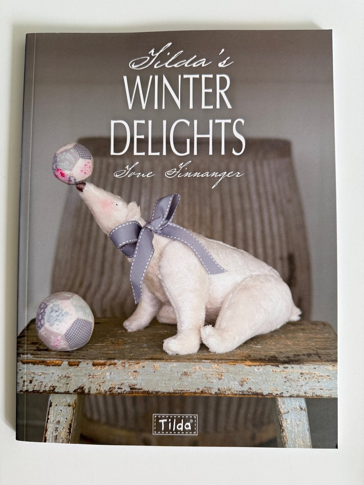 Tilda's Winter Delights - homedecoraties Tone Finnanger, Ophalen, Nieuw, Borduren en Naaien