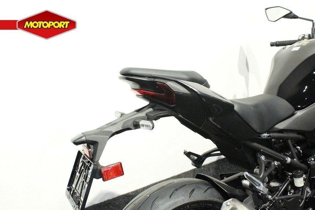 Kawasaki Z900 ABS, Bedrijf, Naked bike