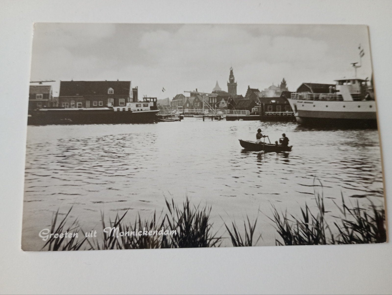 Monnickendam met Scheepvaart, Ophalen of Verzenden, 1960 tot 1980, Gelopen, Noord-Holland
