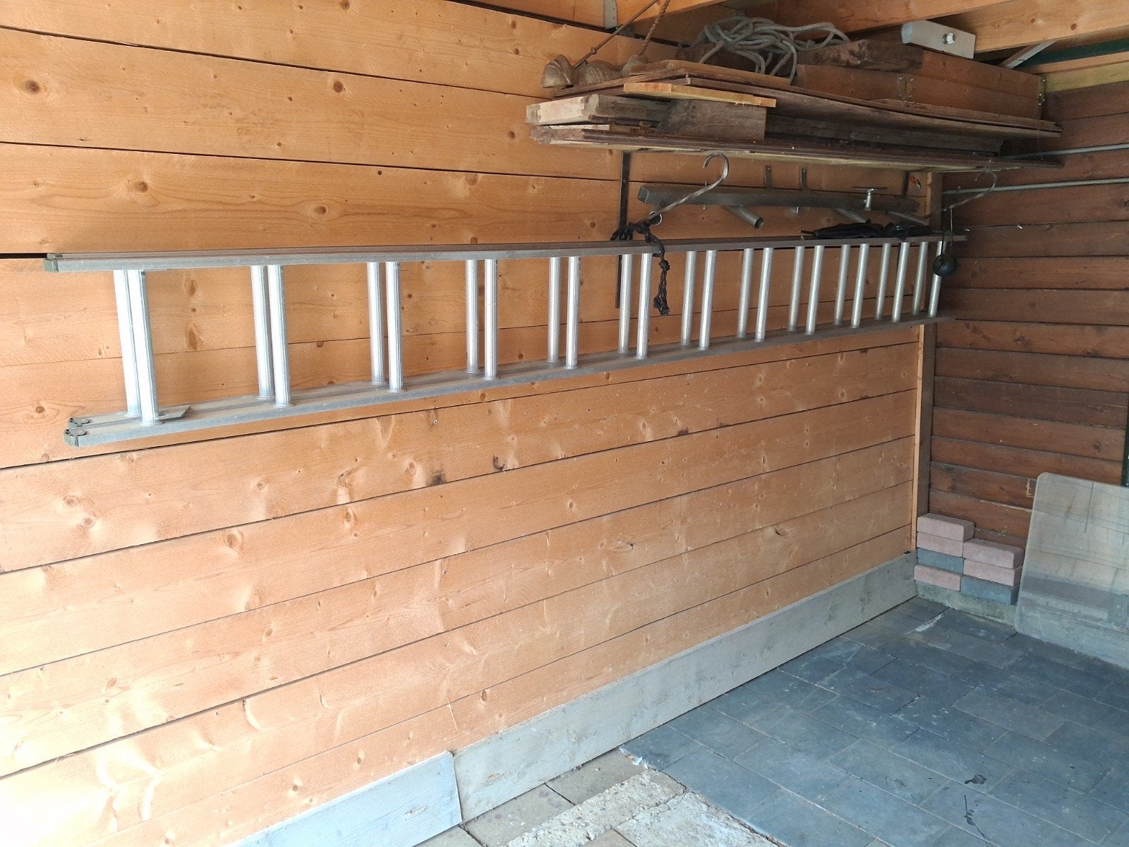 Aluminium uitschuifladder 24 tredes, Doe-het-zelf en Verbouw, Ladders en Trappen, Ophalen, Zo goed als nieuw, Ladder, 4 meter of meer