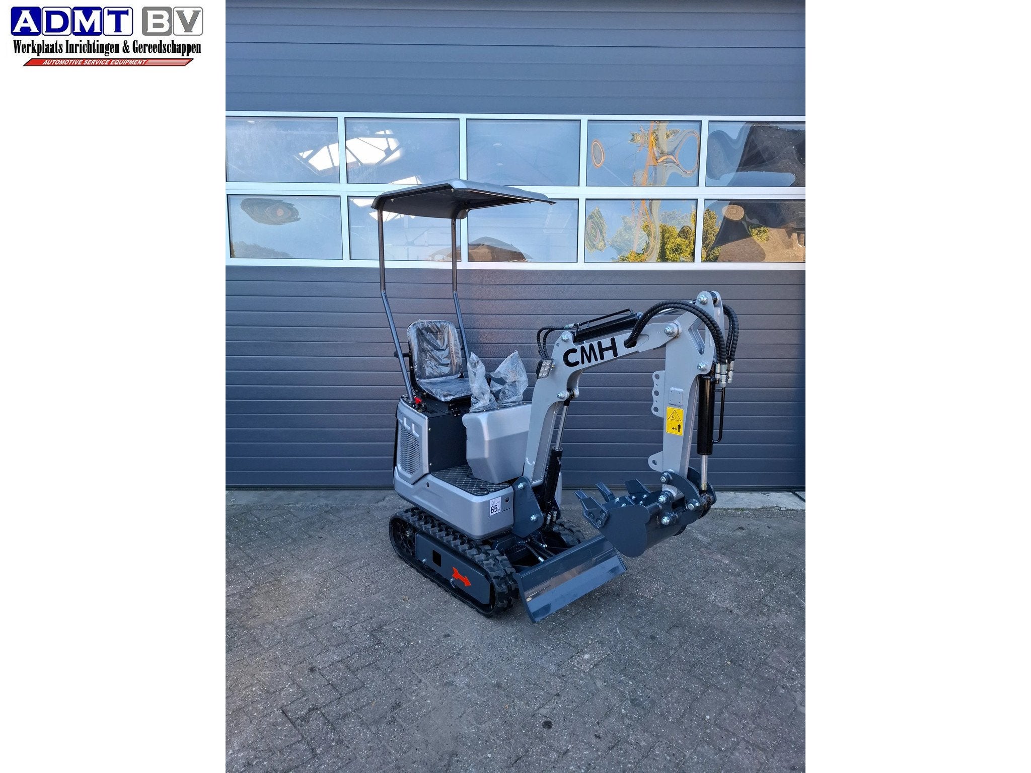 CMH LX06 minigraver 72cm (bj 2026), Graafmachine