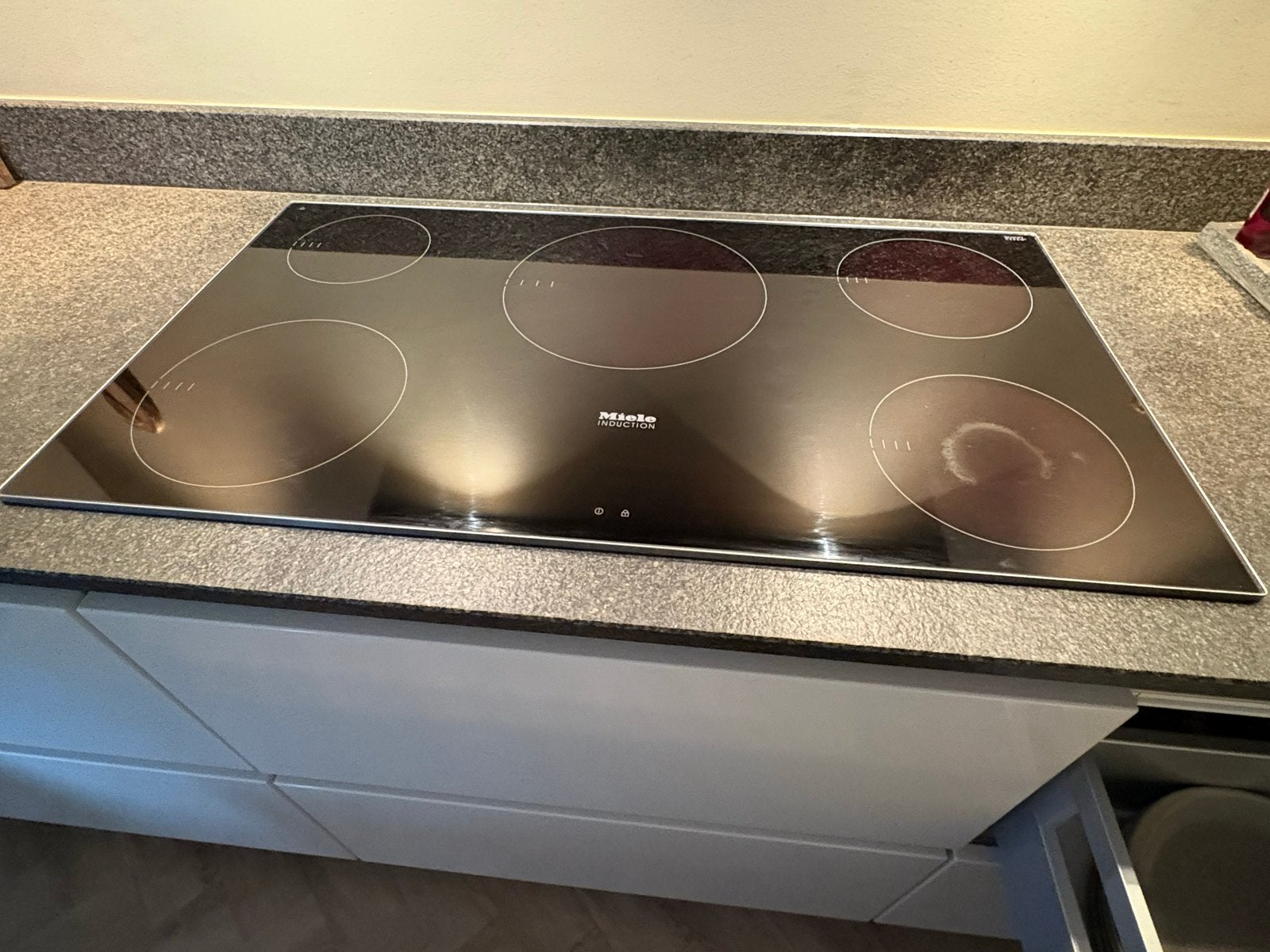 Miele KM6382 Inductiekookplaat - 3 werkvaardige Kookzones, Ophalen, Gebruikt, Inbouw, Inductie