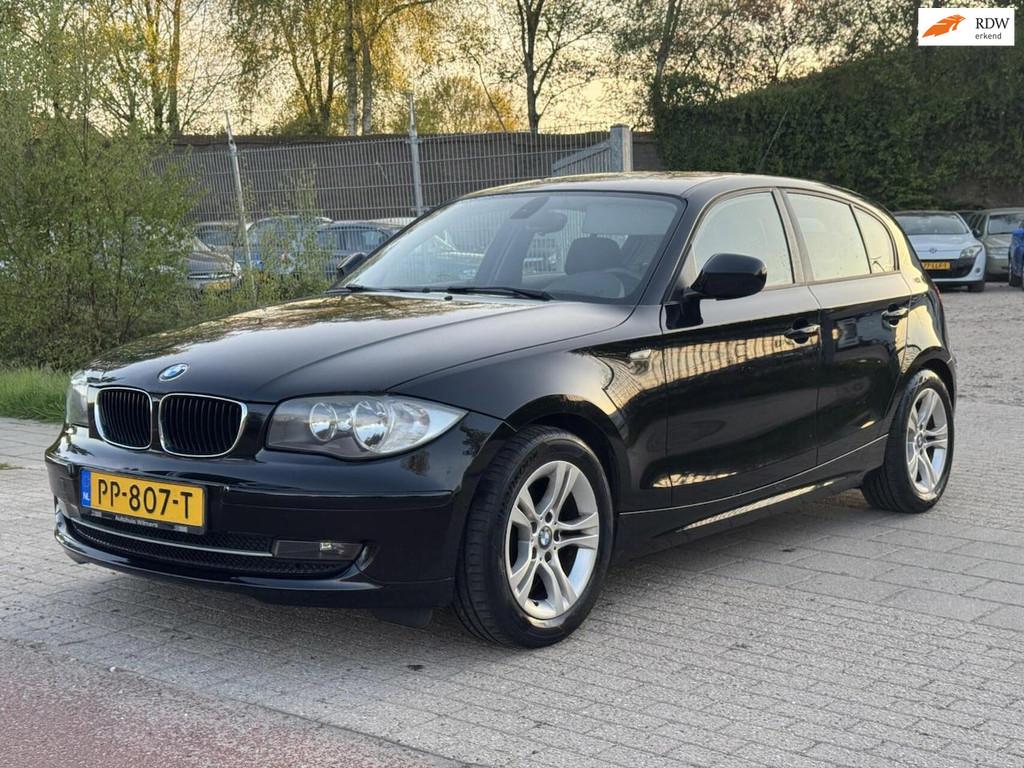 BMW 1-serie 116i Business Line Sport AIRCO CRUISE PSENSOR, 1-Serie, Achterwielaandrijving, 4 cilinders, 4 stoelen