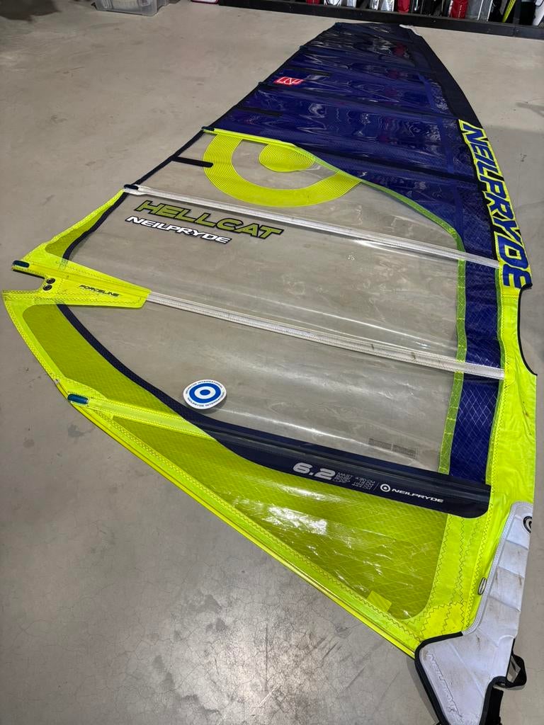 Neilpryde Hellcat 6.2 + Neilpryde SPX 430 SDM C65, Watersport en Boten, Ophalen, -, Zeil, Gebruikt