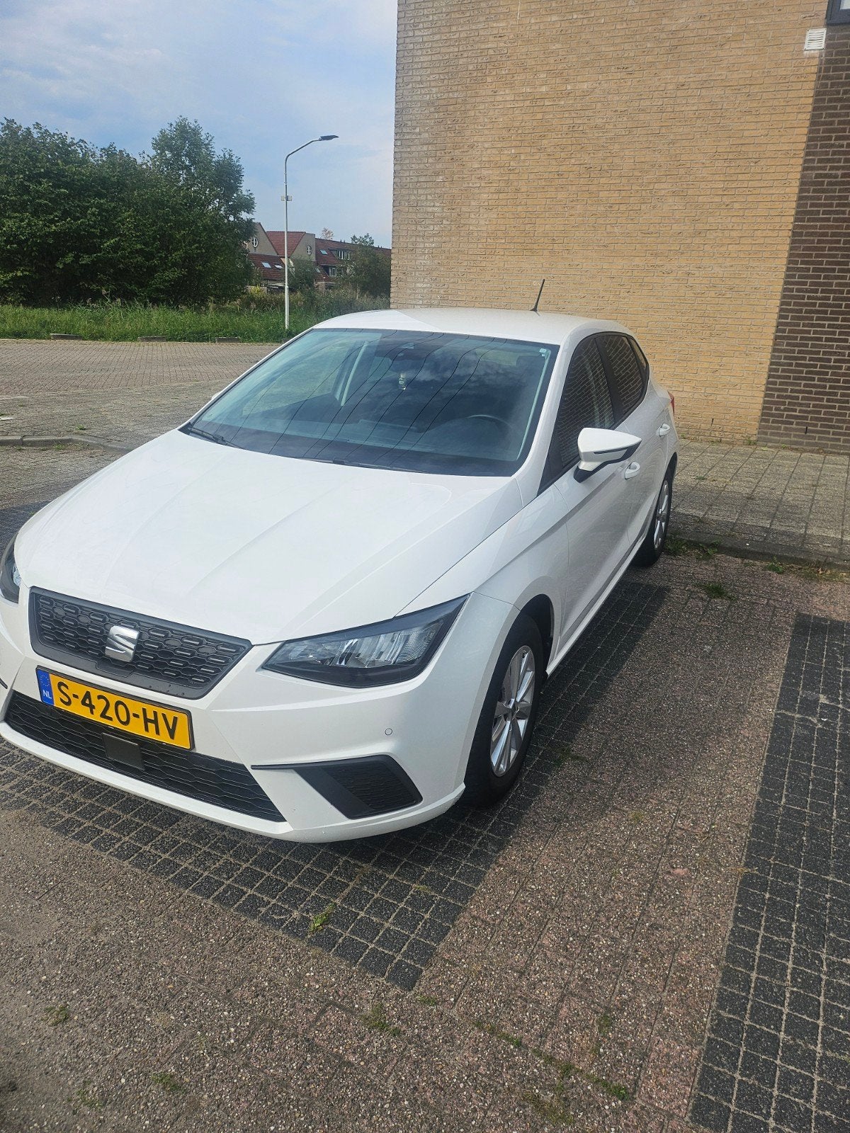 Seat Ibiza 1.0 Ecotsi 95pk 2023 Wit, Voorwielaandrijving, 40 €/maand, 95 pk, 1054 kg