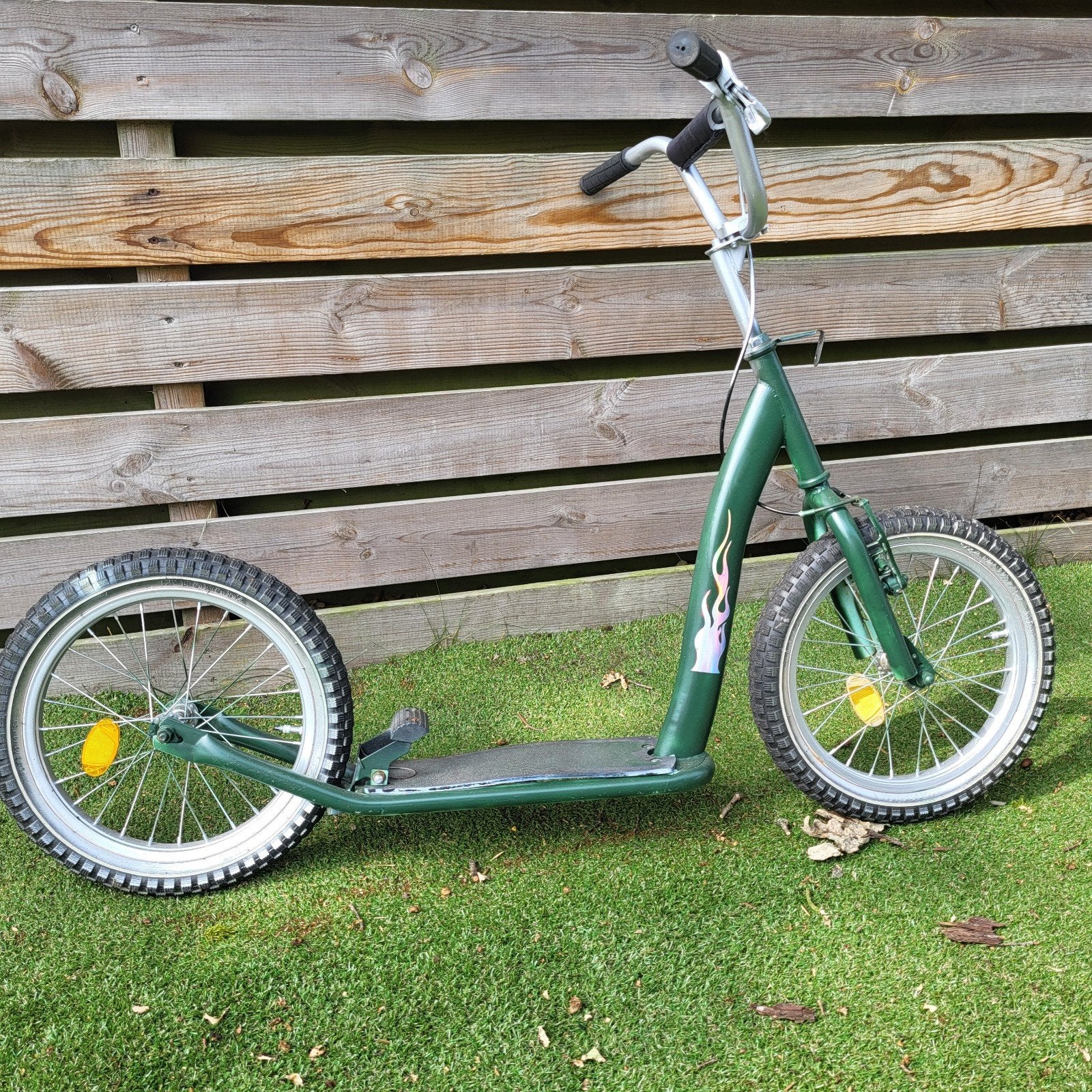 Stoere groene step met grote wielen, Fietsen en Brommers, Steps, Ophalen, Gebruikt, Gewone step