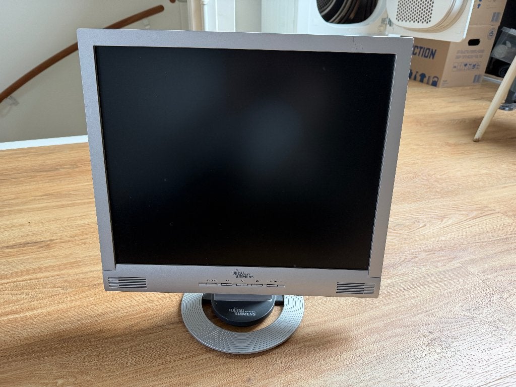 Fujitsu monitor SCALEOVIEW C19-8, Computers en Software, Monitoren, Ophalen, Gebruikt, Overige typen, VGA