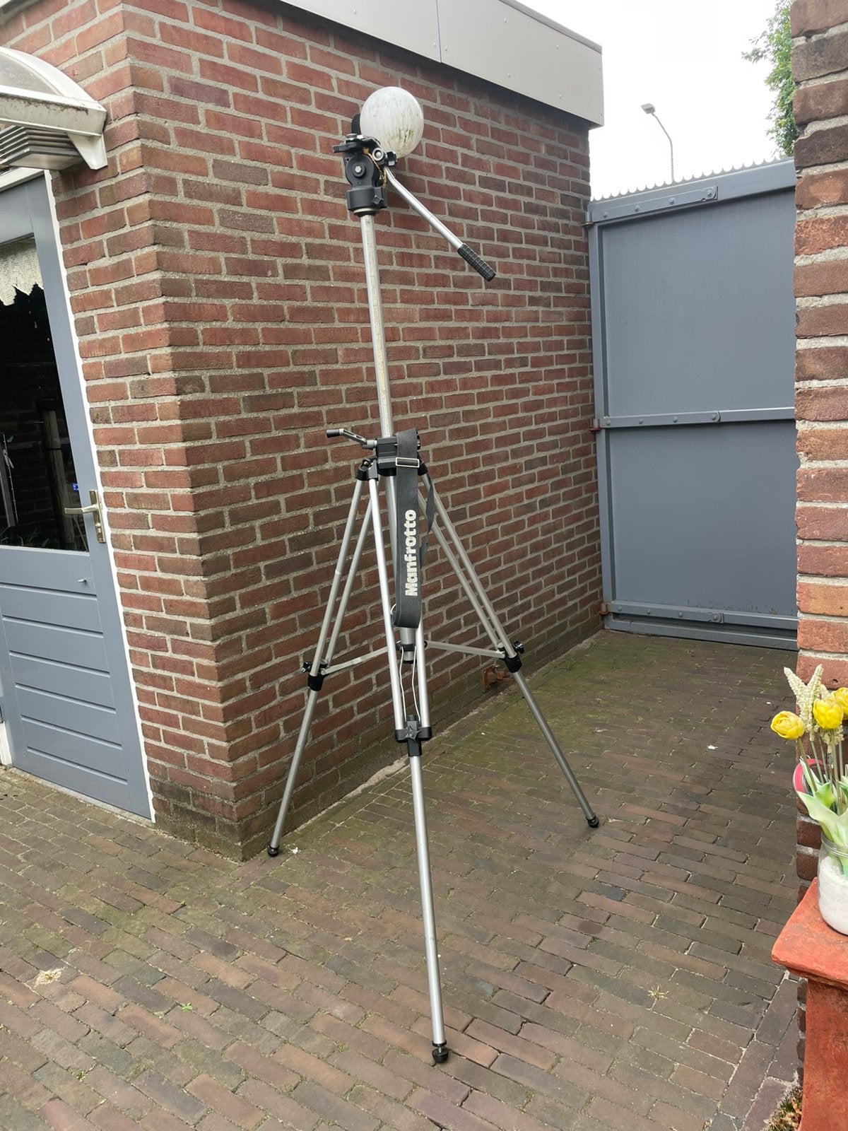 MANFROTTO, professionele video statief, Audio, Tv en Foto, Fotografie | Statieven en Balhoofden, Ophalen, Gebruikt, Driepoot, 175 cm of meer