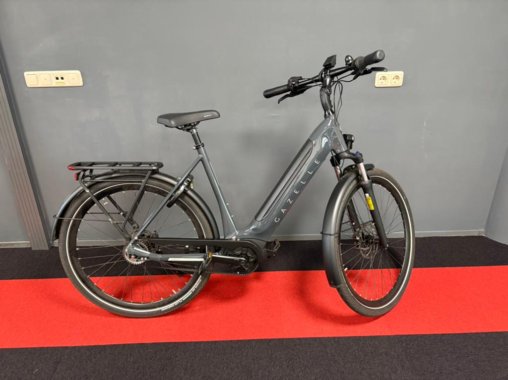 Gazelle Ultimate C5 2025, Ophalen, Gebruikt, 56 cm of meer, Schijfrem