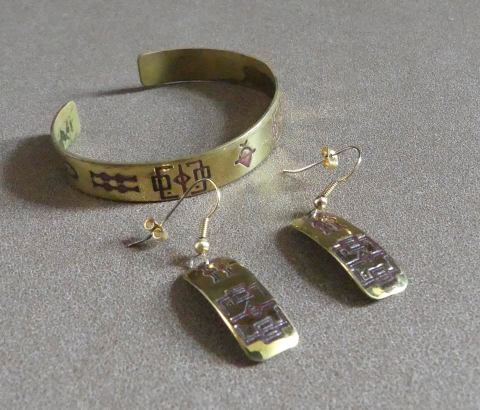 Vintage armband en oorbellen metaal messing?, Sieraden, Tassen en Uiterlijk, Oorbellen, Gebruikt, Hangers, Overige materialen