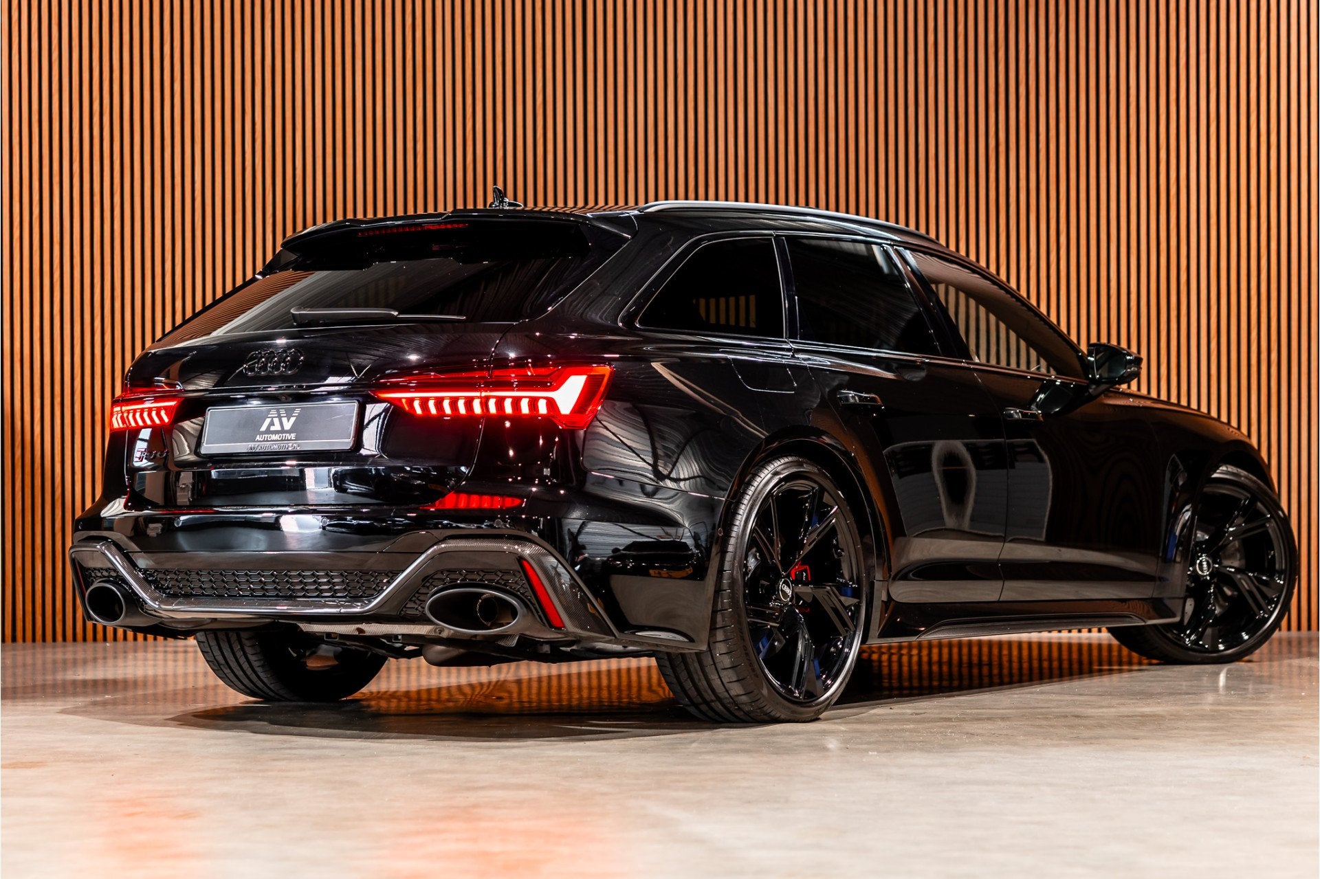Foto 5 van Audi RS6 Avant 4.0 TFSI Quattro | Keramisch | Dynamic + | Mi