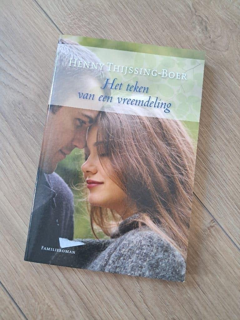 Boeken romans, Ophalen of Verzenden, Zo goed als nieuw, Diverse auteurs, Nederland