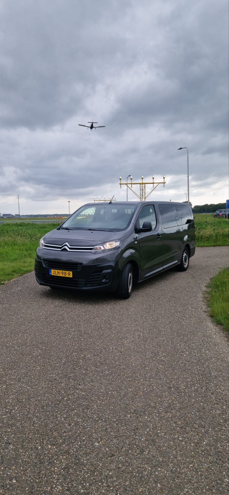 Citroën Space Tourer XL 1.5 Bluehdi 120pk S&S 2019 Grijs, Auto's, Citroën, Voorwielaandrijving, 1800 kg, 9 stoelen, Particulier