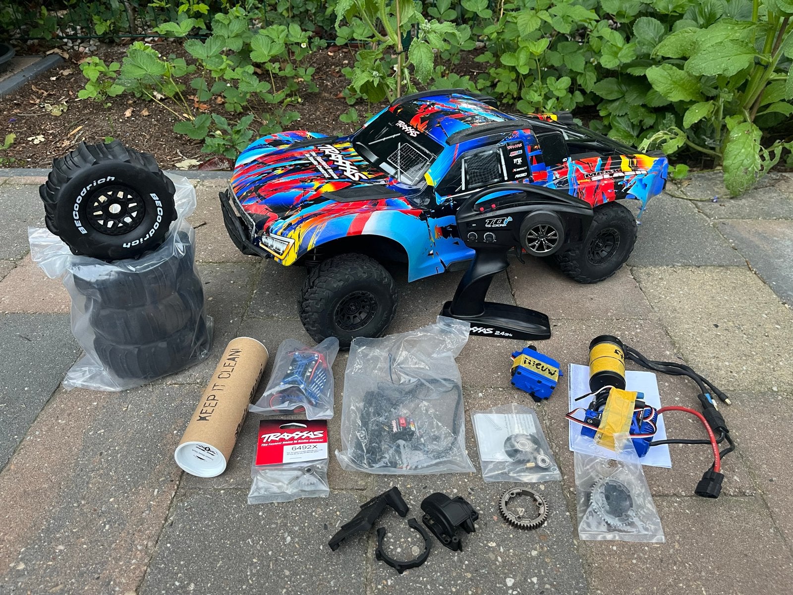 Traxxas Maxx Slash 4x4 6S extra delen garantie ruil losi, Gebruikt, Auto offroad, RTR (Ready to Run), Overige schalen