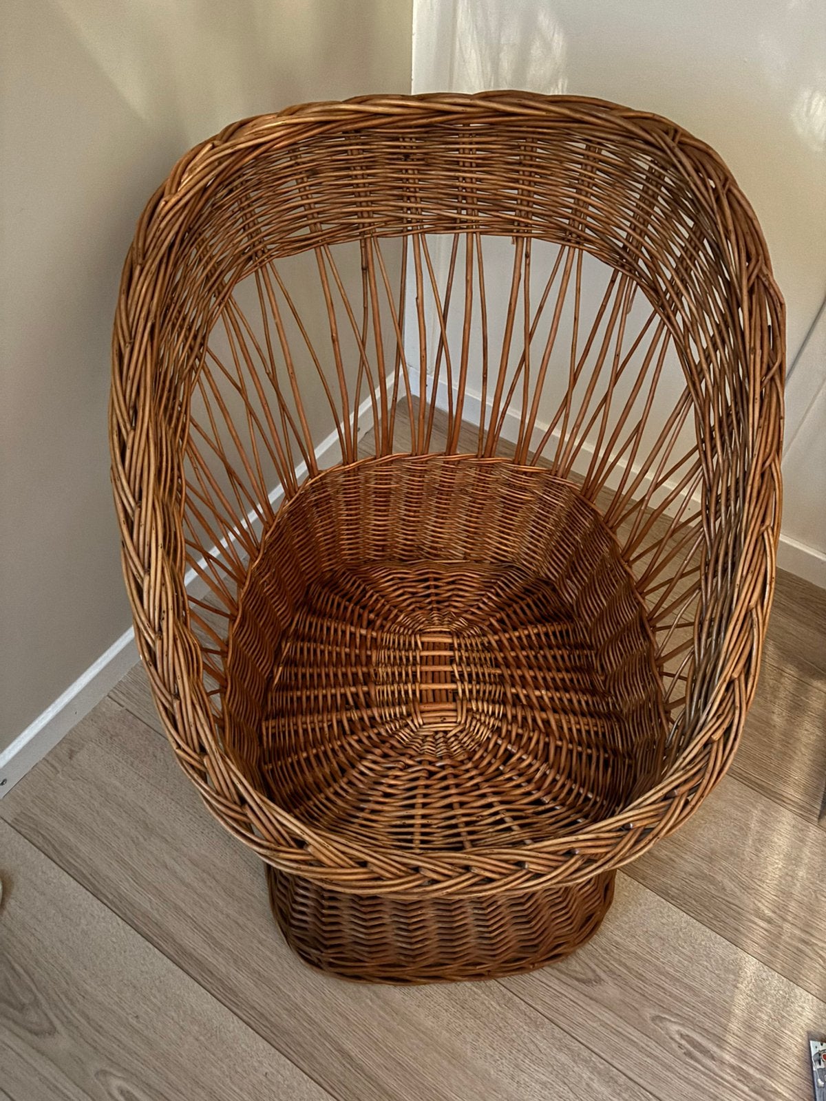 Rotan rieten stoel, Huis en Inrichting, Ophalen of Verzenden, Zo goed als nieuw, Bruin, Eén