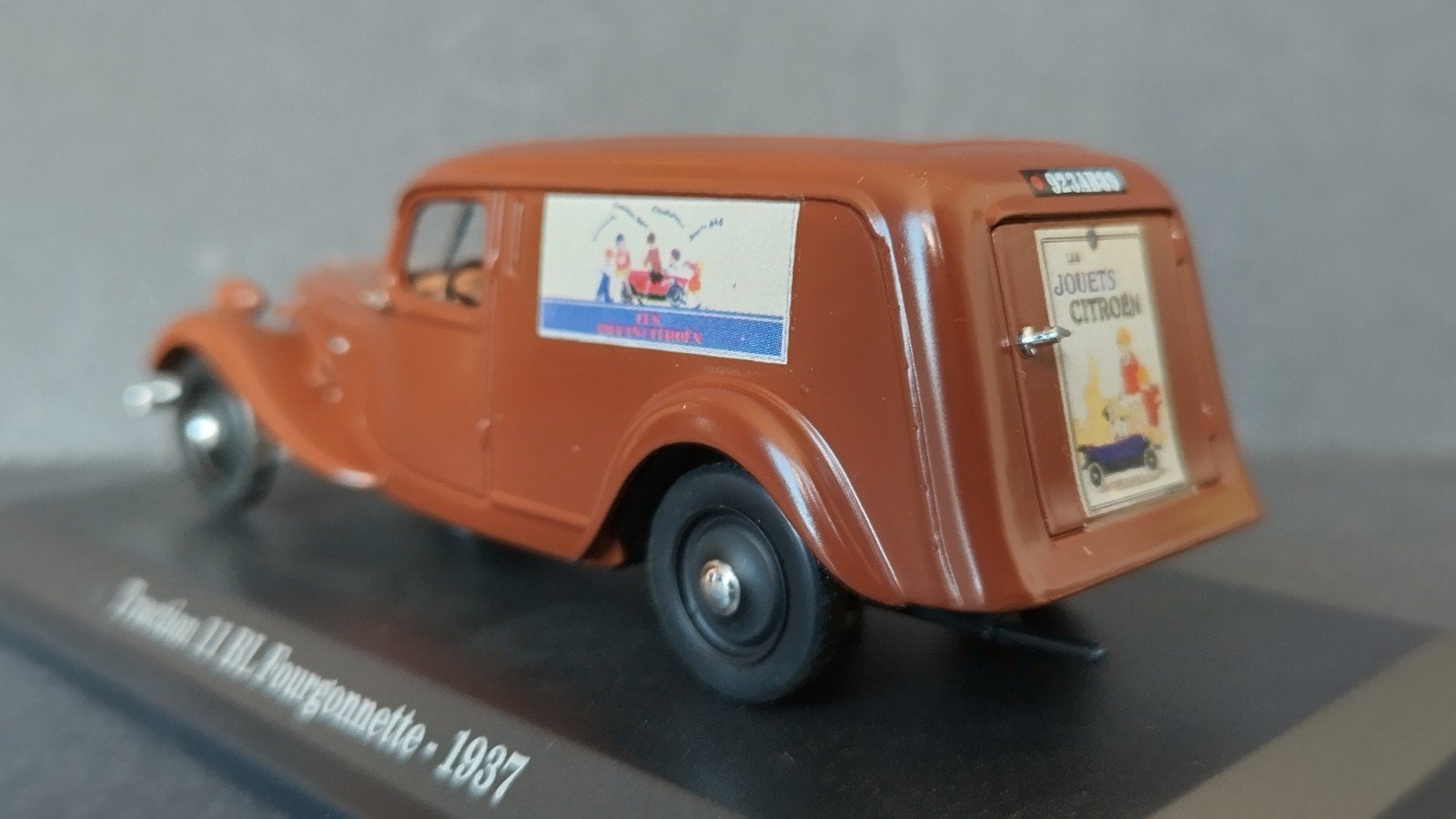 Citroen Traction Avant 11bl Fourgonette 1937 1:43 Norev Pol, Auto, Verzenden, ., Nieuw
