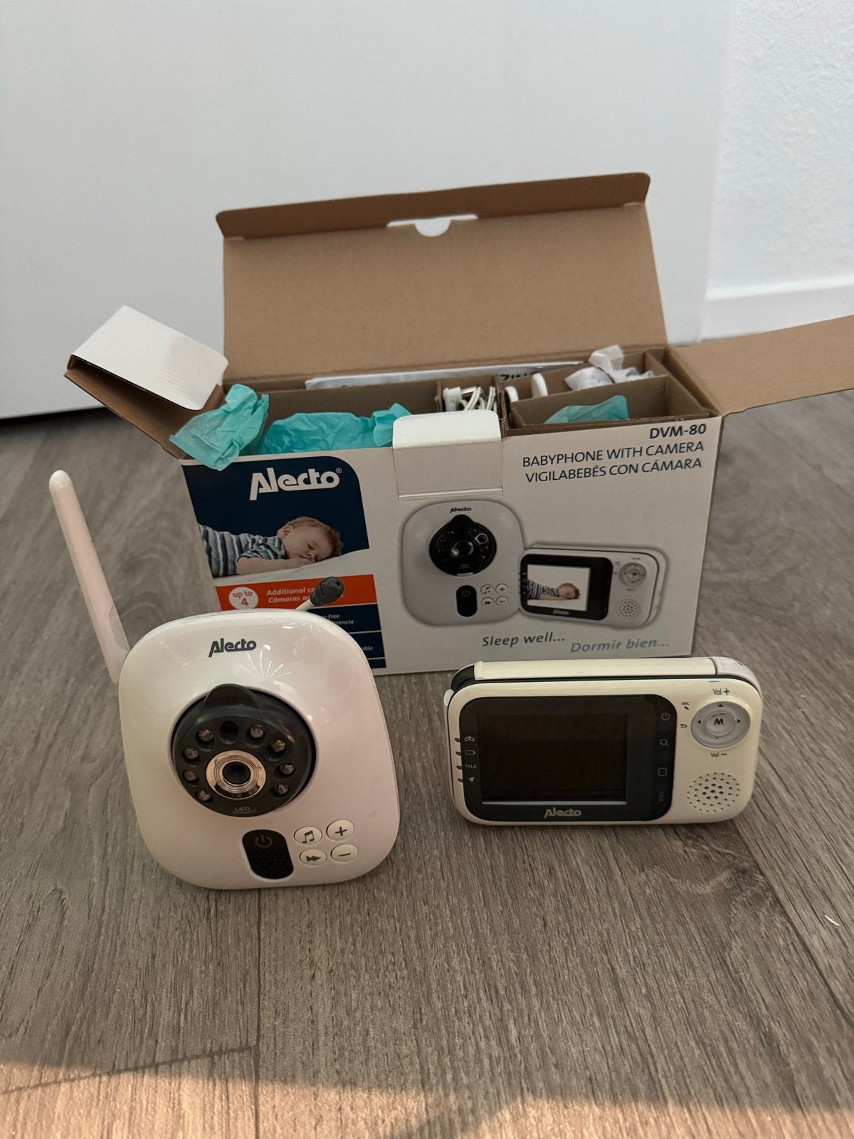 Alecto DVM-80 Babyfoon met camera en terugspreekfunctie, Ophalen of Verzenden, Gebruikt, 100 tot 250 meter, Camera