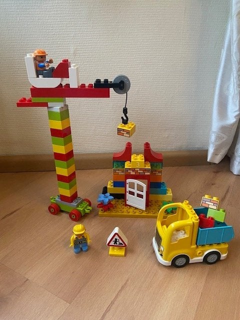 Duplo, bouwplaats hijskraan huis kiepwagen poppetjes, Kinderen en Baby's, Speelgoed | Duplo en Lego, Ophalen of Verzenden, Gebruikt