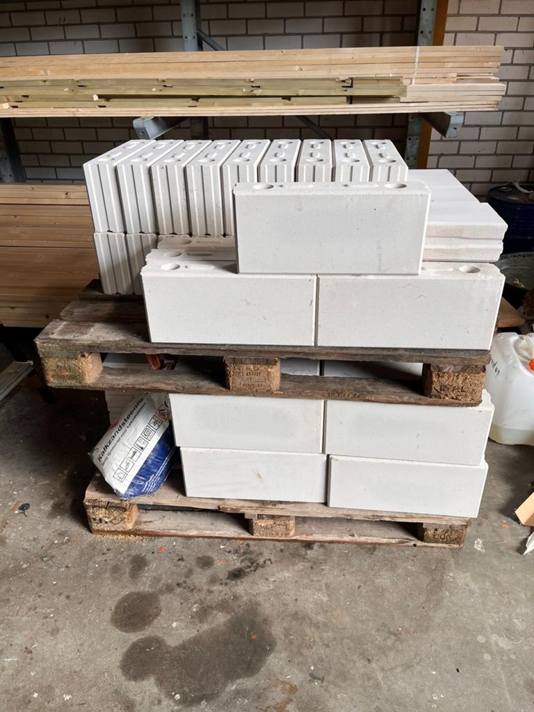 Partij nieuwe Kalkzandsteen Vellingblokken (62 stuks), Ophalen, Nieuw, Kalkzandstenen