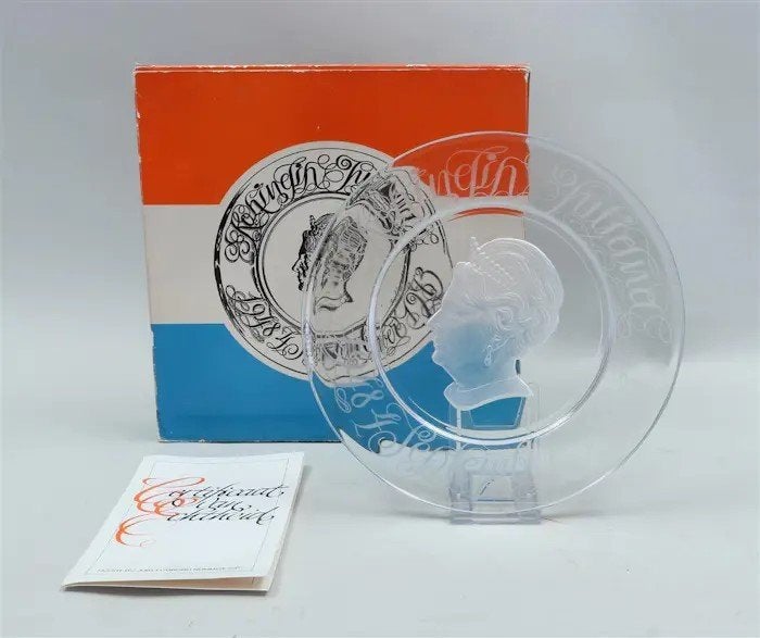 Zeldzaam kristallen jubileumbord van Koninklijke Leerdam,, Ophalen of Verzenden, Zo goed als nieuw, Nederland, Servies