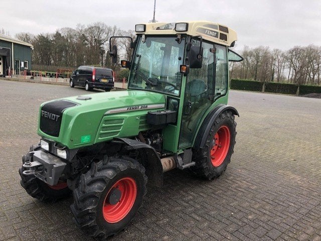 tractor fendt 208 v, Ophalen, Gebruikt, Meer dan 10000, Tot 80 Pk