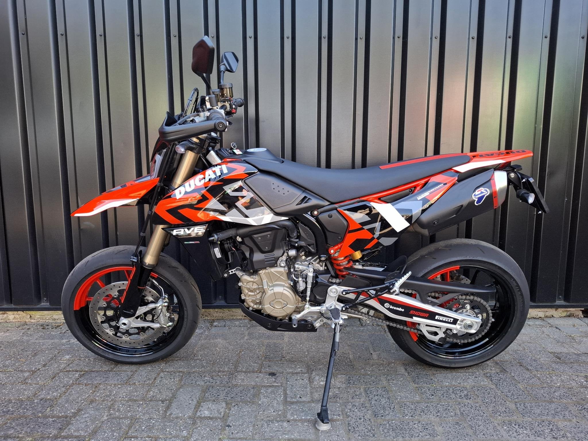 Ducati Hypermotard 698 Mono RVE, Info@ducati.com, Ducati North Europe B.V., Maanweg 174
2516 AB  Den Haag, NL, ABS