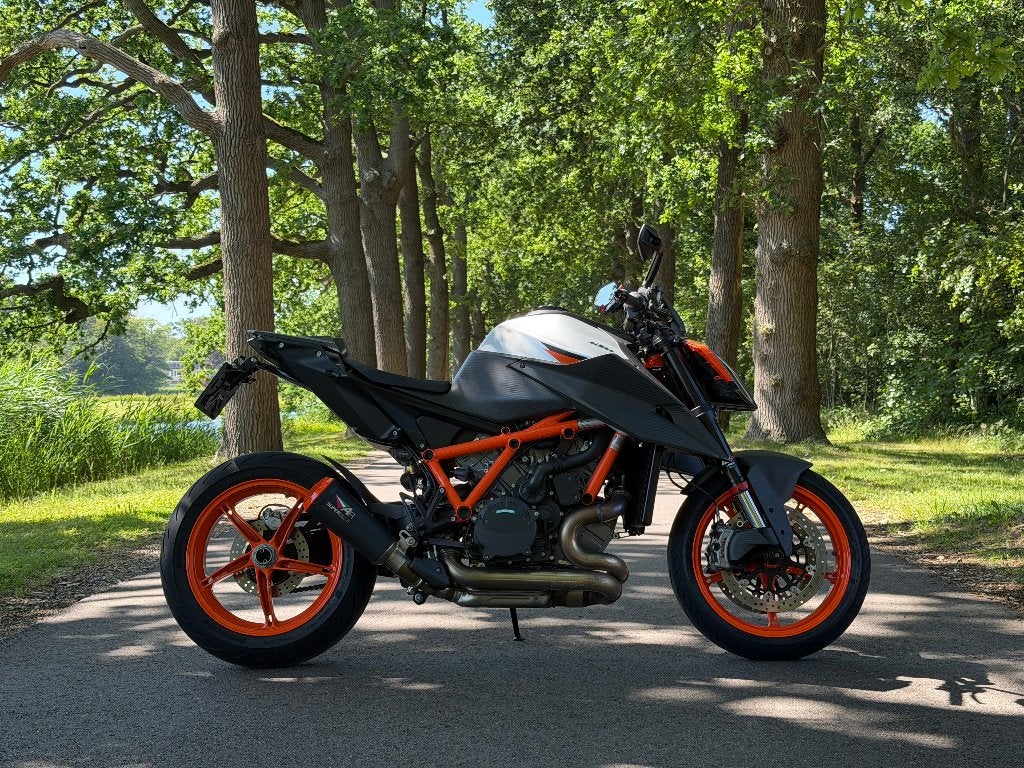 KTM 1290 Super Duke R | Tech Pack | Austin Racing | Carbon, Motoren, Motoren | KTM, 2 cilinders, Occasion, Motorrijbewijs A, Handvatverwarming
