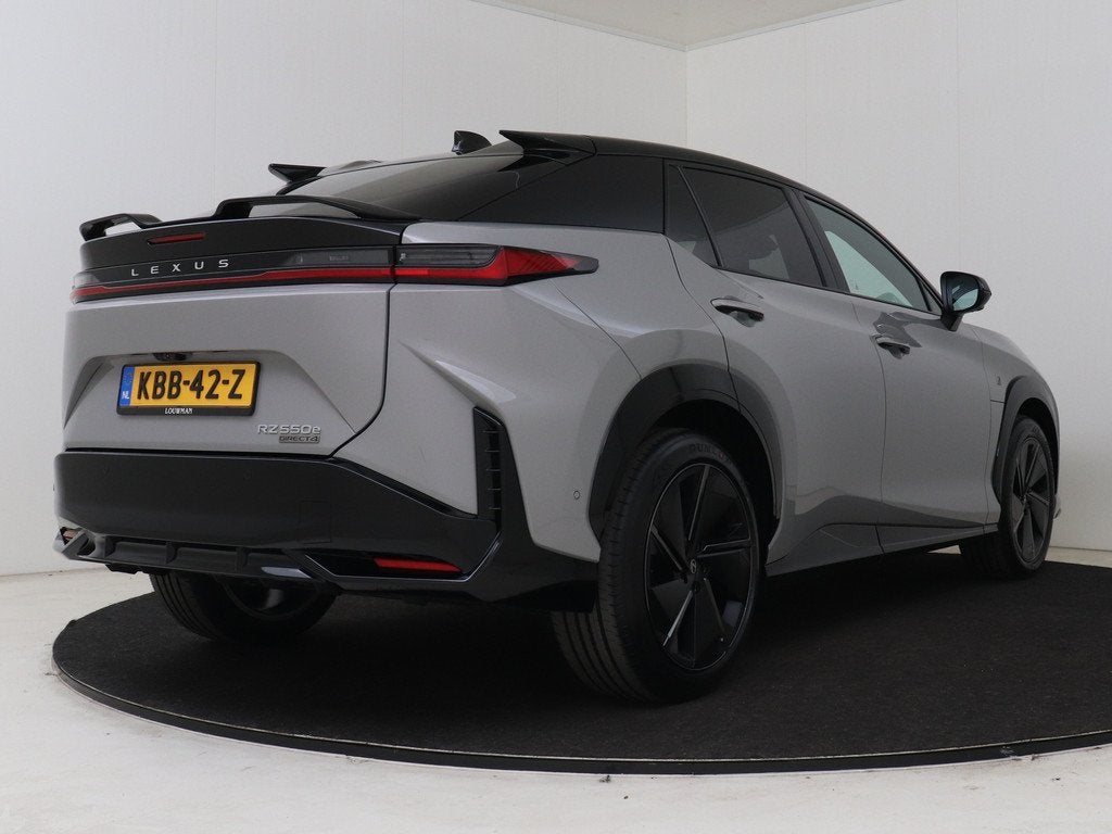 Lexus RZ 550e DIRECT 4 F SPORT 77 kWh | Mark Levinson | Pano, Auto's, Lexus, Automaat, 12 maanden, Zwart, Alcantara