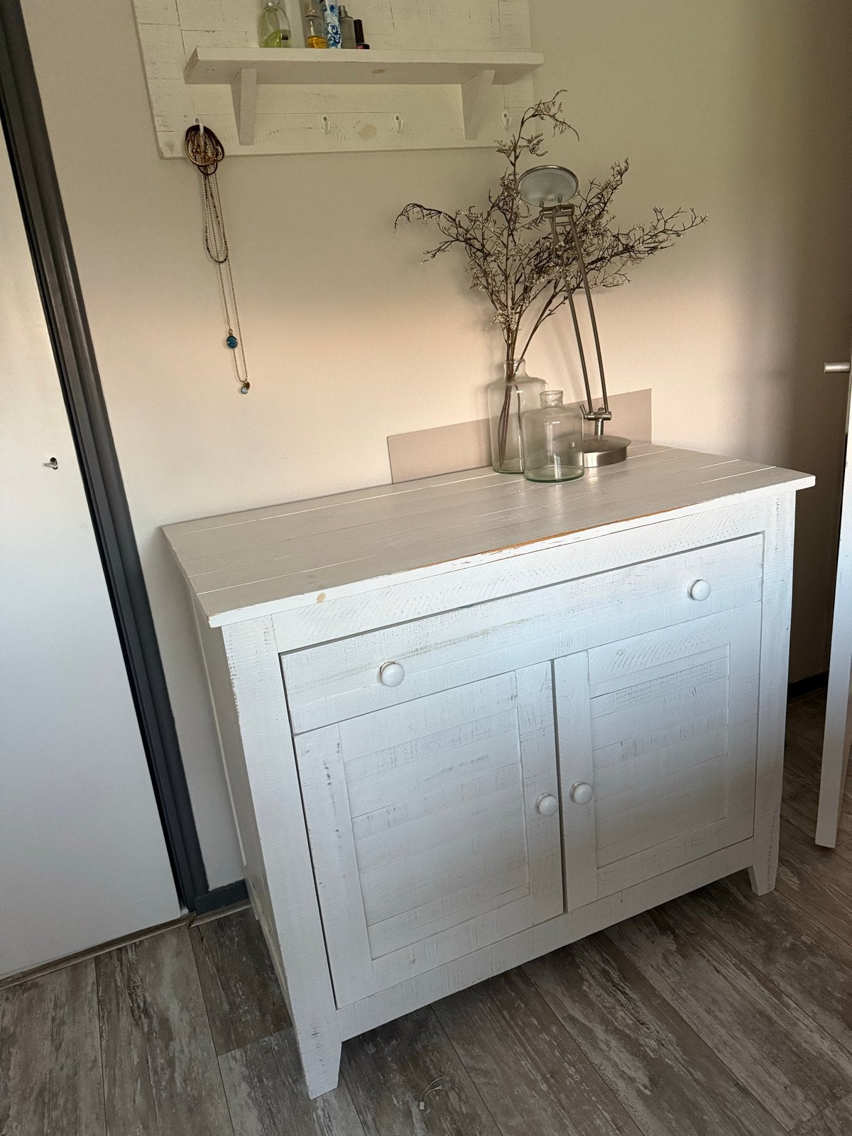 Steigerhouten commode / kast met wandplank, Ophalen, Gebruikt, 50 tot 70 cm, 100 cm of meer