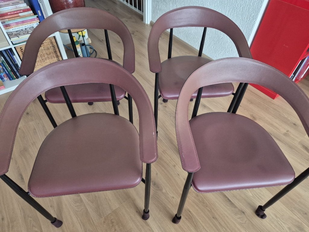 4x Fasem P40 Eetkamerstoel | Bordeaux Tuigleer Vintage, Huis en Inrichting, Ophalen, Gebruikt, Vier, Leer