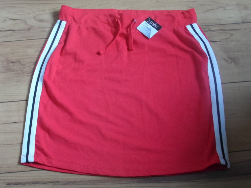 Nieuw  rood rokje met strepen, Maat 38/40 (M), Nieuw, Ophalen of Verzenden, Boven de knie