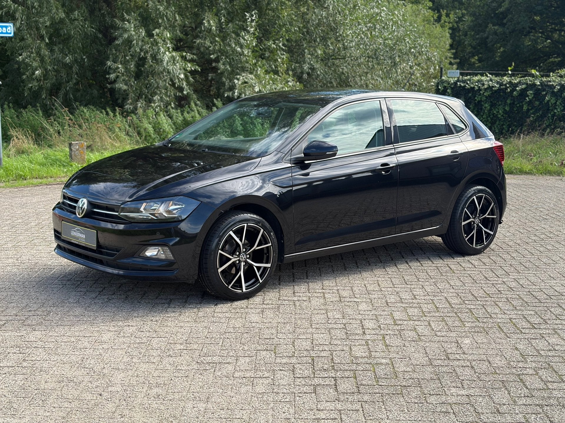 Volkswagen Polo 1.0 TSI Highline R- LINE VELGEN I BLUETOOTH, Auto's, Voorwielaandrijving, Gebruikt, Origineel Nederlands, Bedrijf