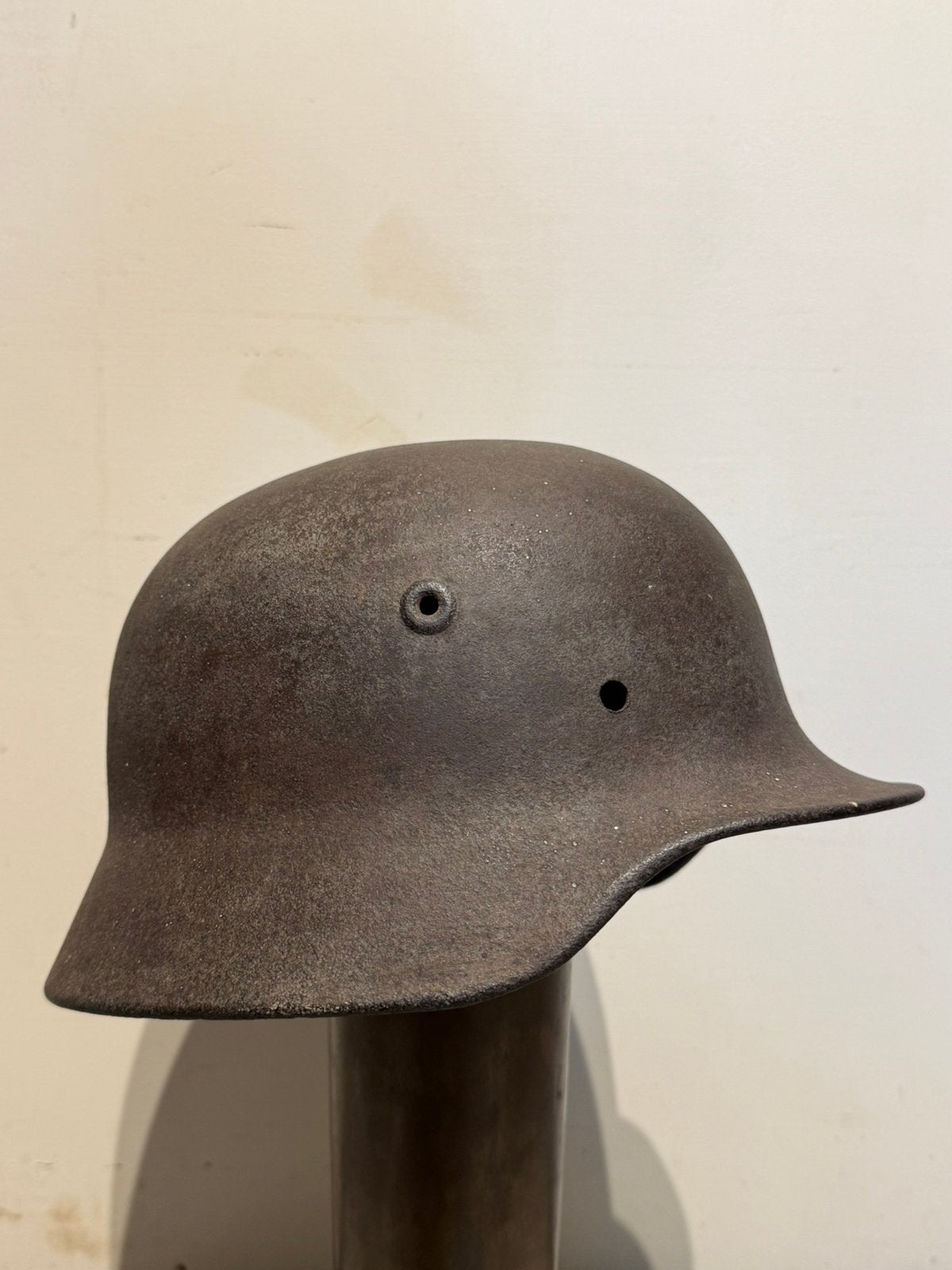 Duitse m40 Helm schaal met Heer decal ww2, Ophalen of Verzenden, Landmacht, Duitsland, Helm of Baret