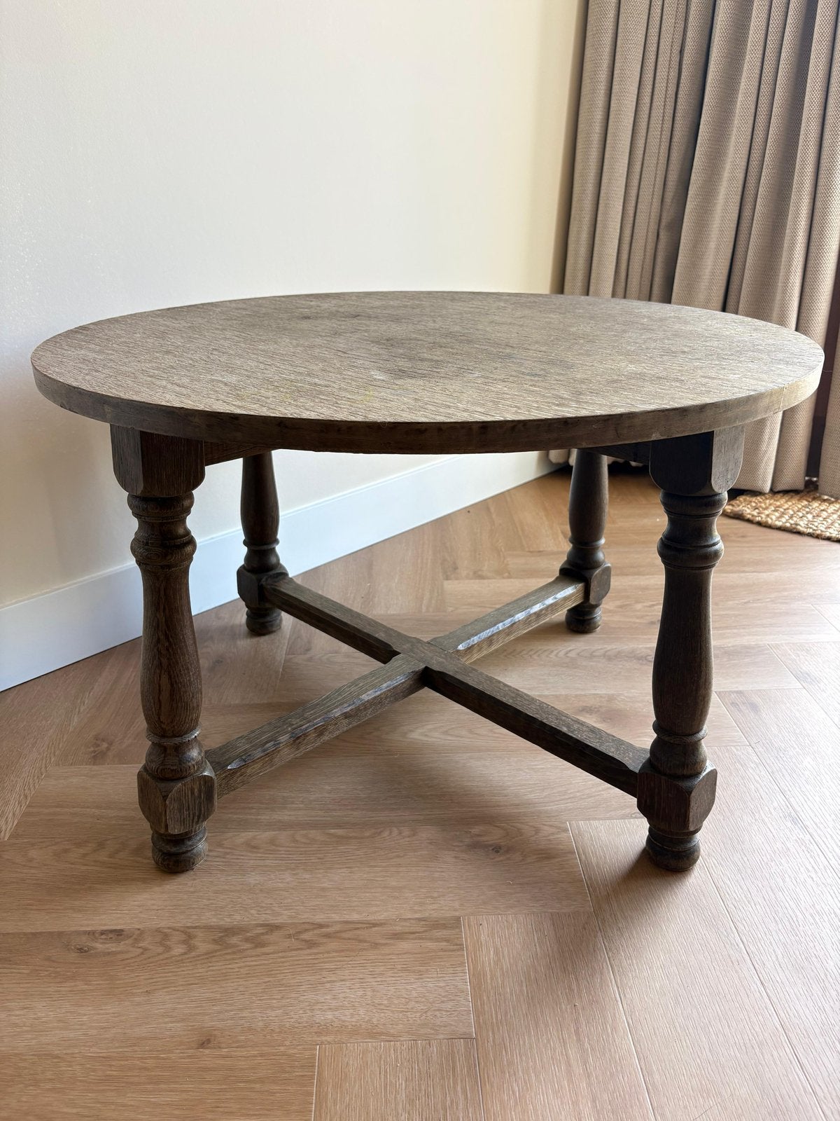 Eiken salontafel, Ophalen