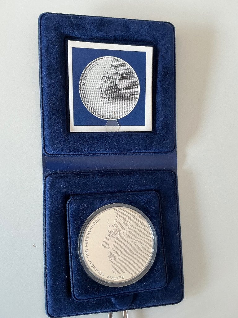 Zilveren 50gulden herdenkingsmunt Willem v Oranje 1584-1984, Postzegels en Munten, Verzenden, Zilver, Koning Willem I, Losse munt