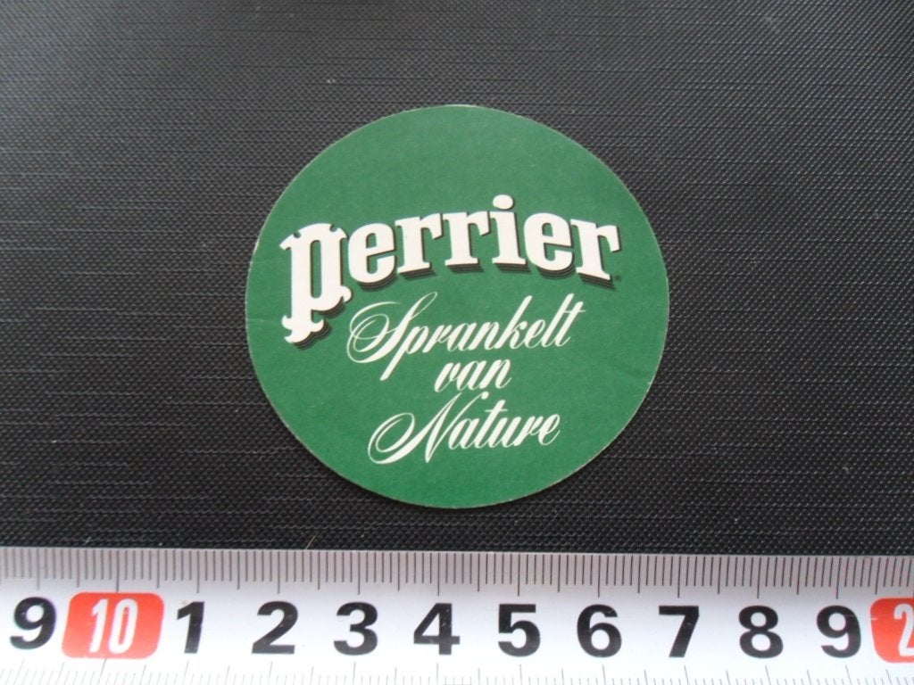 sticker perrier sprankelt van nature *, Verzamelen, Ophalen, Zo goed als nieuw