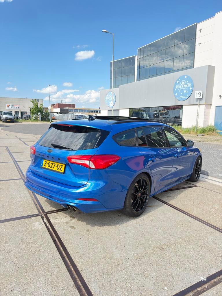 Ford Focus 1.5 Ecoboost 150pk Aut 2019 Blauw, 1345 kg, Leder en Stof, Stationwagon, Particulier