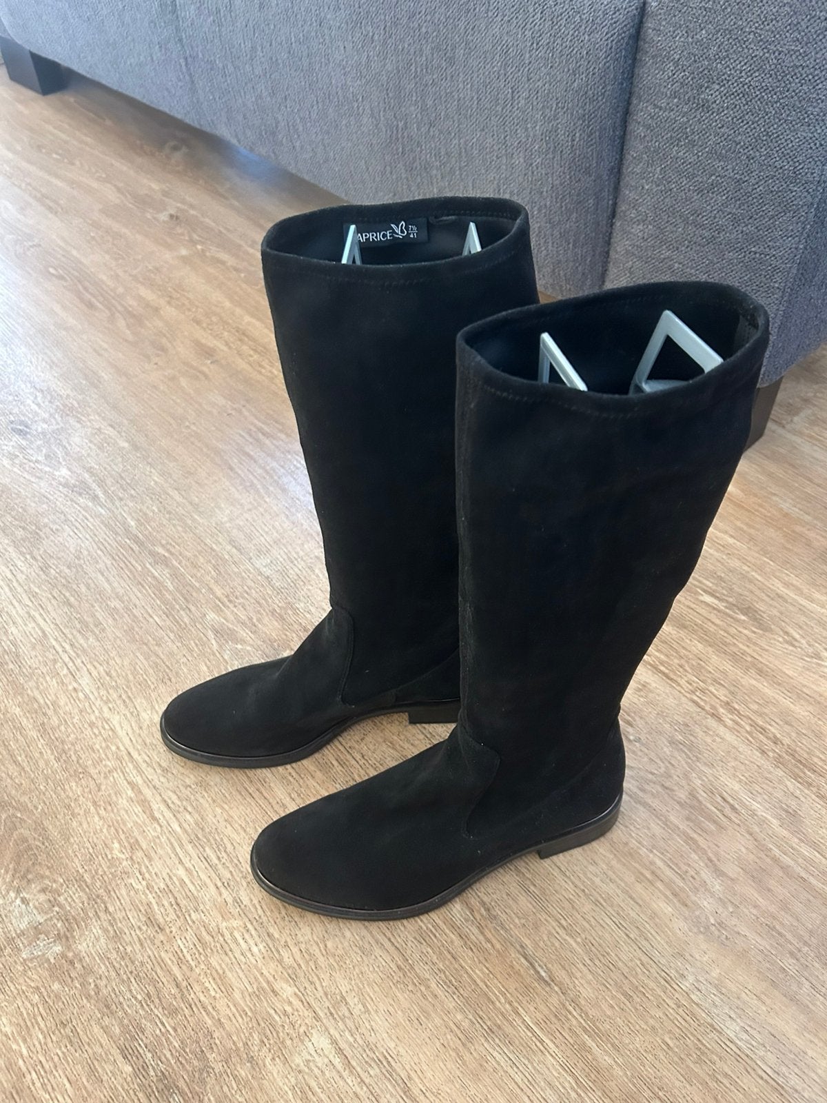 Suède zwarte laarzen maat 41, Kleding | Dames, Schoenen, Ophalen of Verzenden, Zo goed als nieuw