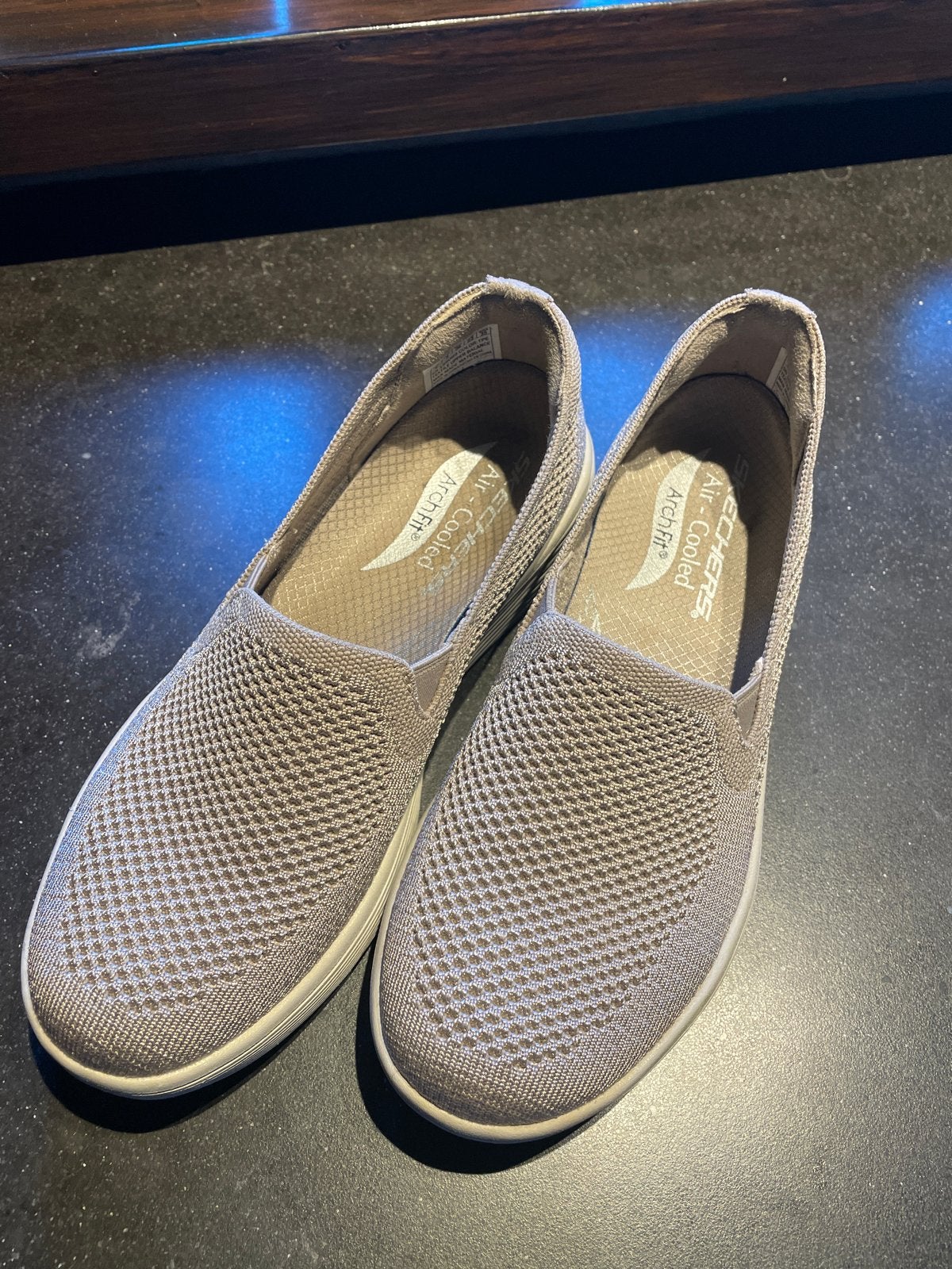 Skechers maat 36, Kleding | Dames, Schoenen, Ophalen, Zo goed als nieuw, Beige, Instappers