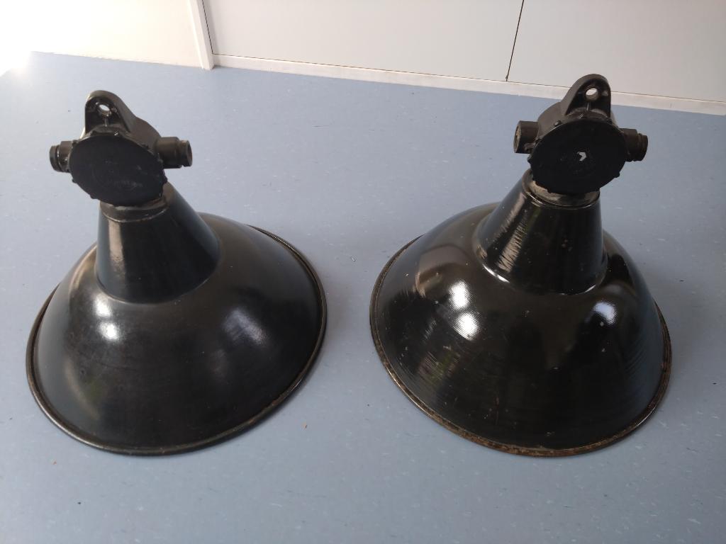 2 Vintage Industriële emaille lampenkappen LBD, Gebruikt, Ophalen of Verzenden, Vintage industrieel, Metaal