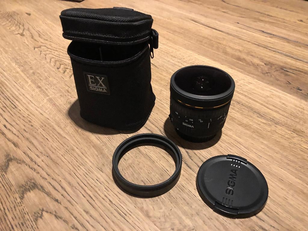 Canon / Nikon Sigma 8mm EX DG Fisheye, Ophalen of Verzenden, Zo goed als nieuw, Groothoek Fisheye-lens